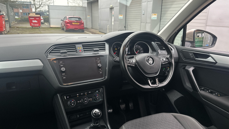 Volkswagen Tiguan 2.0 TDi 150 SE 5dr Diesel Estate